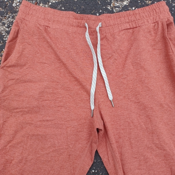 Vuori Performance Joggers bundle of 2 - Picture 7 of 9